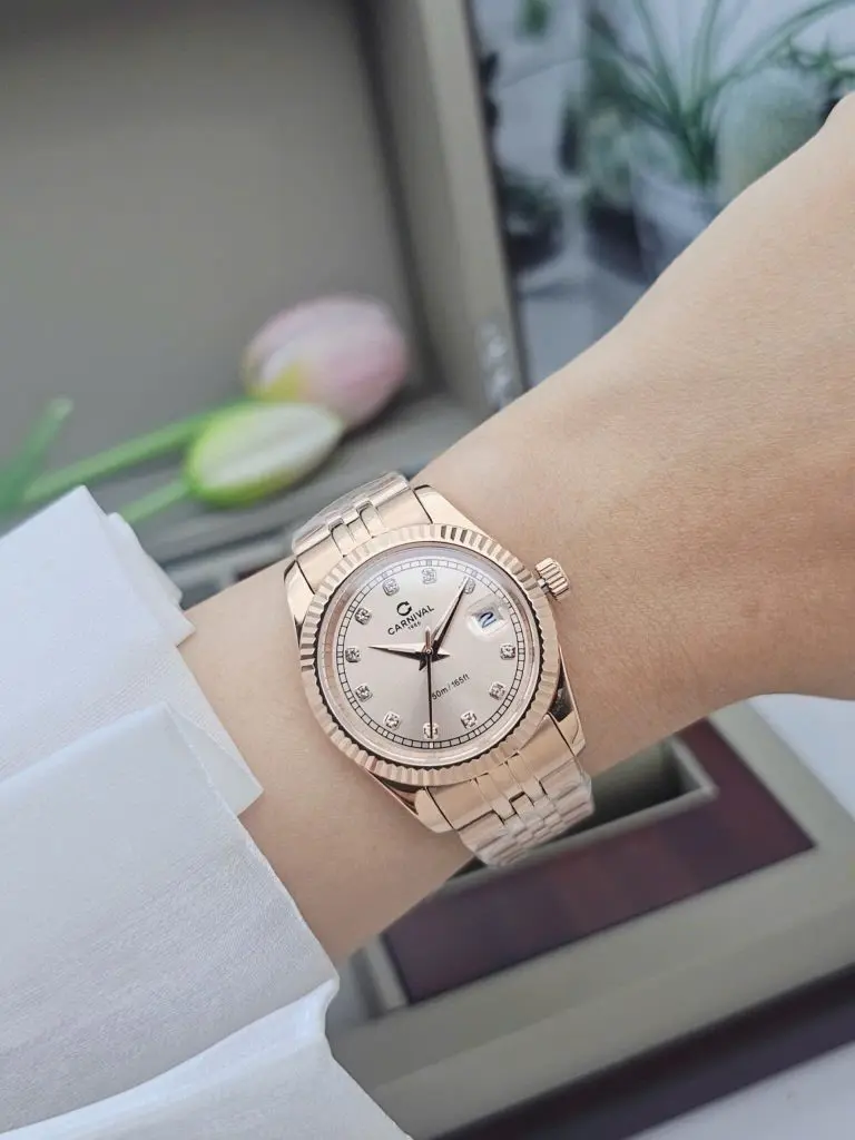 Mặt kính Sapphire chống trầy xước bảo vệ mặt số Sundust lấp lánh