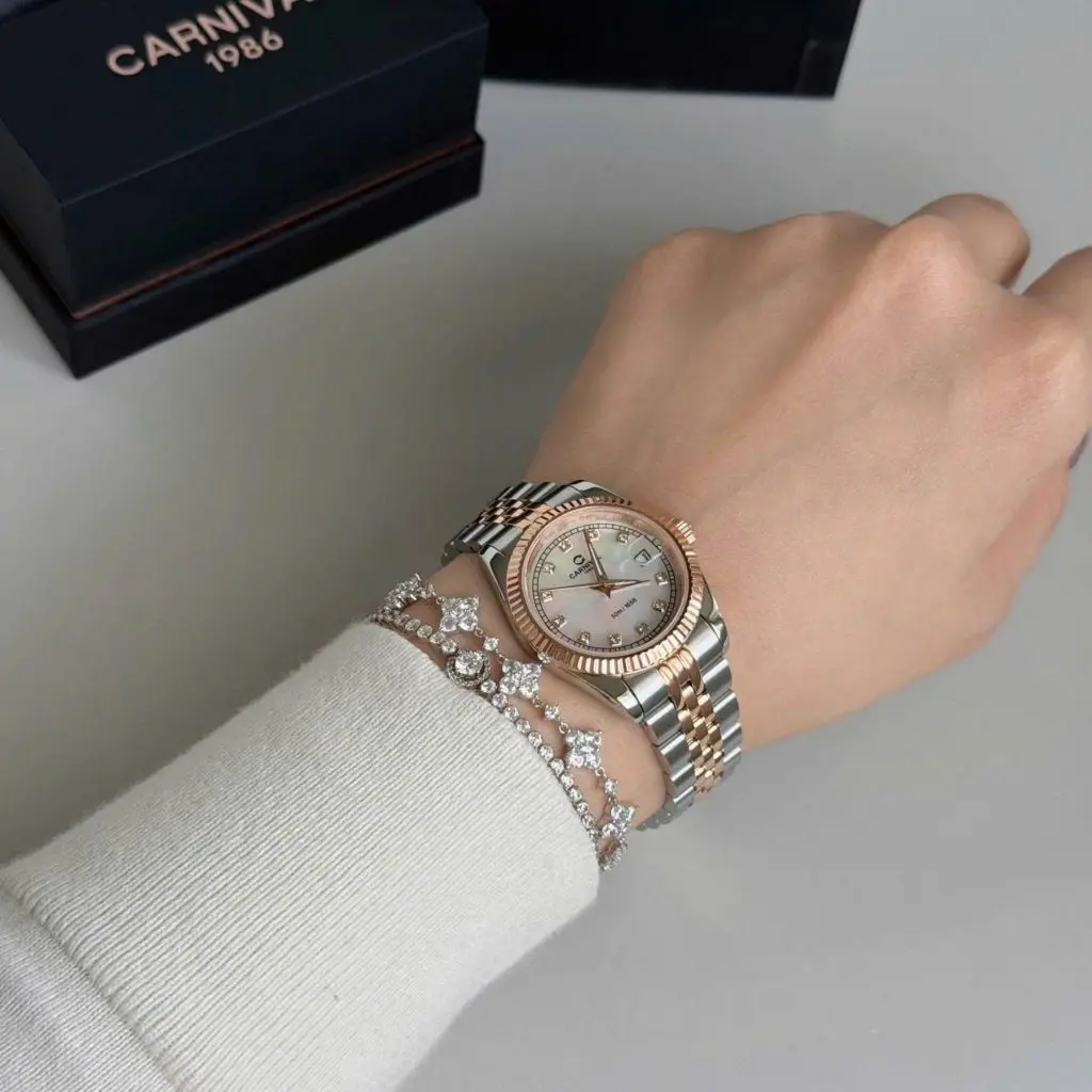 Bộ máy Pin Thụy Sĩ bền bỉ cùng khả năng chống nước 50m tiện lợi
