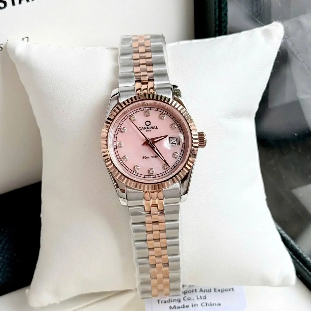 ĐỒNG HỒ Nữ Carnival 8131L-CH-HK mang vẻ đẹp thanh lịch và hiện đại