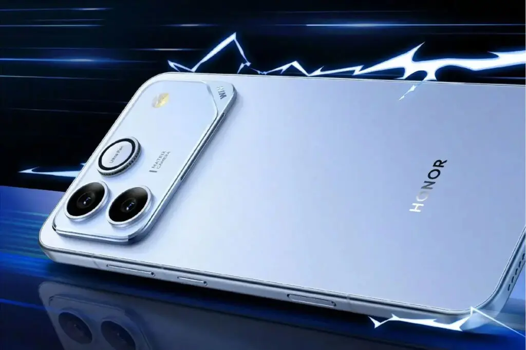 Mặt lưng màu xanh nhạt của Honor Win 2 nổi bật với cụm camera sau bo tròn và logo HONOR